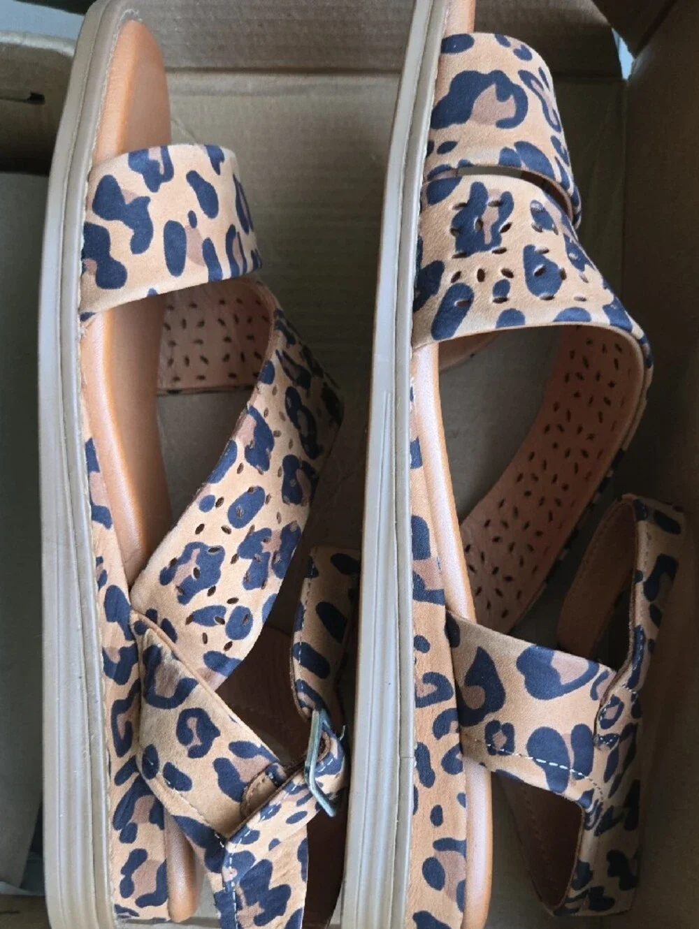 Miz Mooz Tan Leopard Print Strappy Sandals Size 39(8.5)